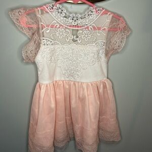 Elegant White Lace Dress​​